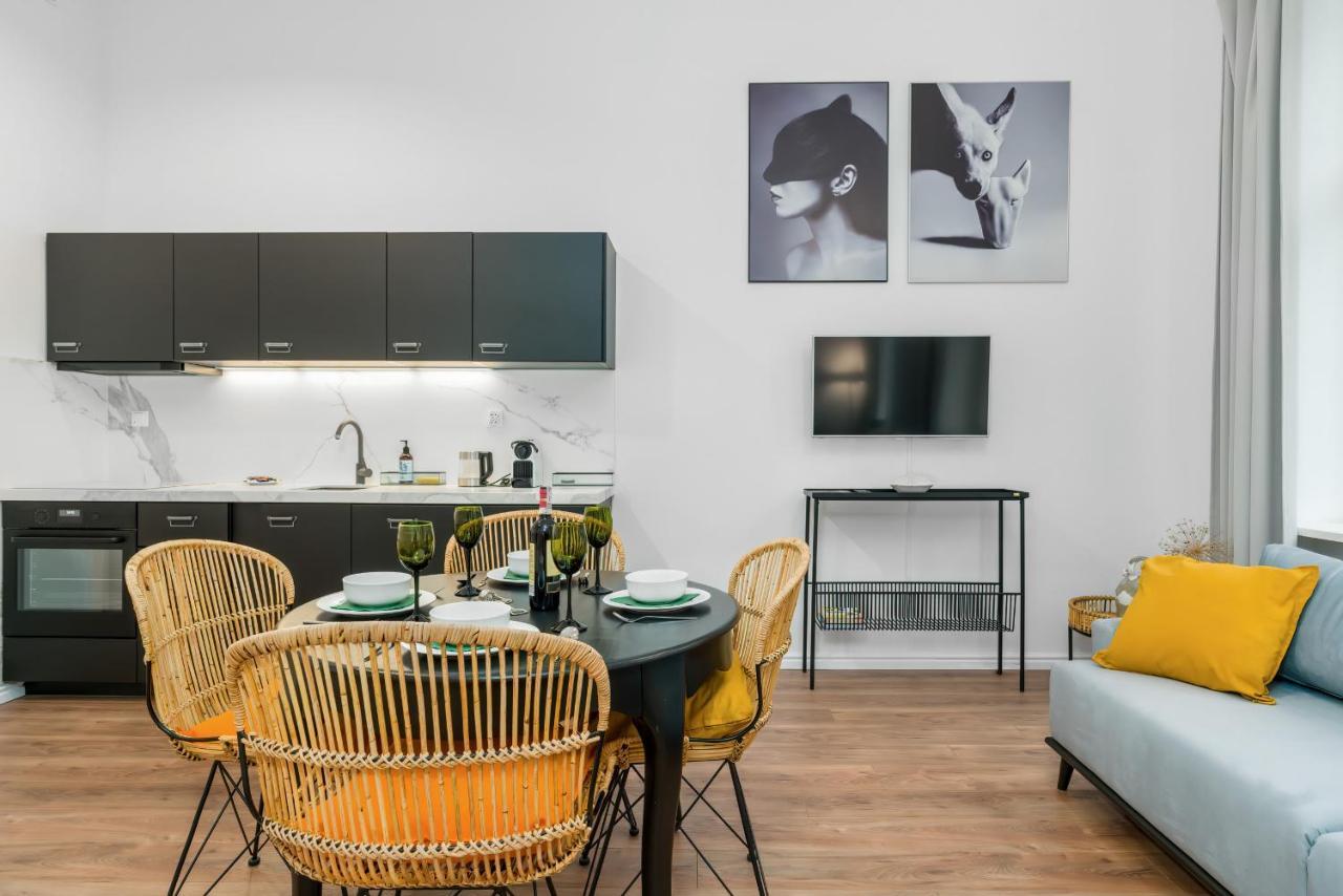 Deluxe Mtp Apartments Matejki By Noclegi Renters Poznań Kültér fotó