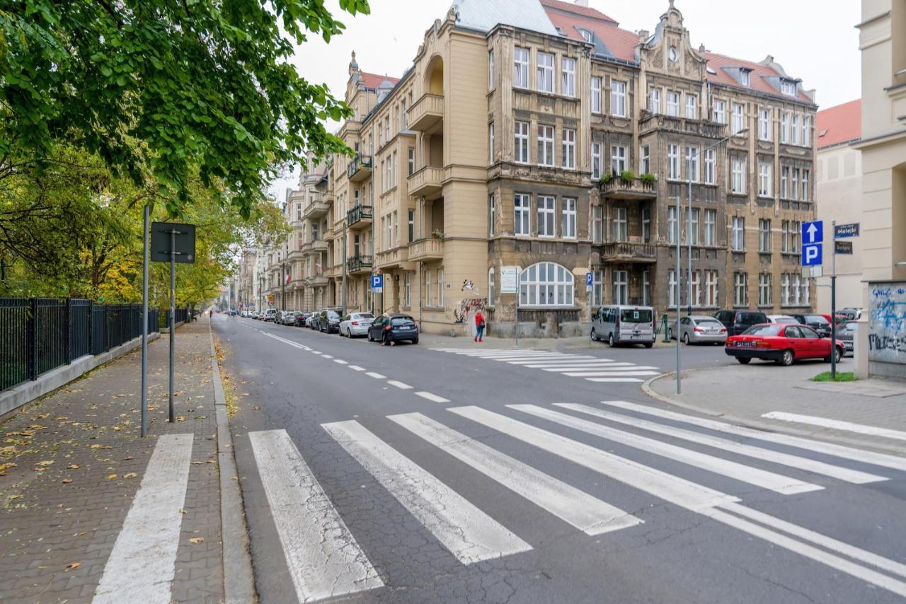 Deluxe Mtp Apartments Matejki By Noclegi Renters Poznań Kültér fotó