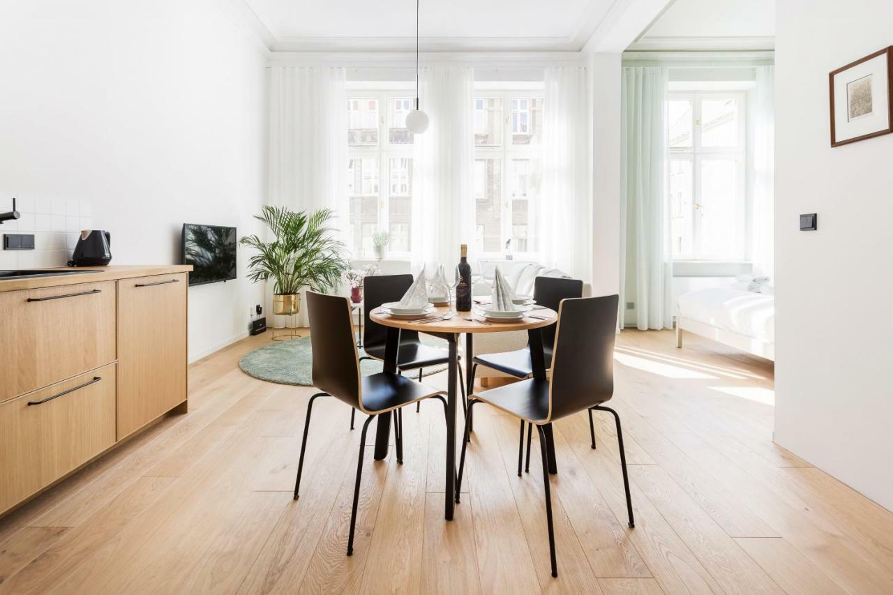 Deluxe Mtp Apartments Matejki By Noclegi Renters Poznań Kültér fotó