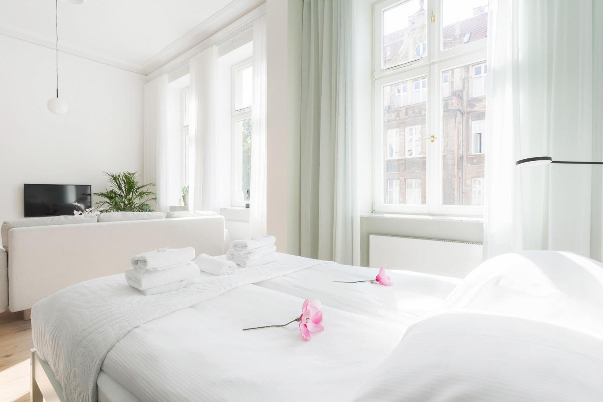 Deluxe Mtp Apartments Matejki By Noclegi Renters Poznań Kültér fotó
